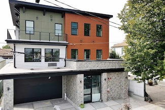 82-84 E 31st St Unit 205, Bayonne, NJ 07002