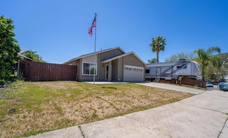 10426 Escadera Dr, Lakeside, CA 92040