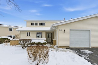 1081 Pinehurst Ln, Schaumburg, IL 60193