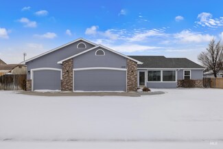 1222 W Fairwood Ave, Nampa, ID 83651