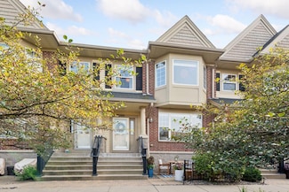 8399 Townsend Dr, Eden Prairie, MN 55344