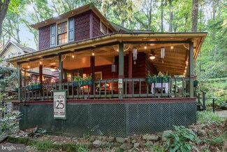 110 Harvard Ave, Hershey, PA 17033