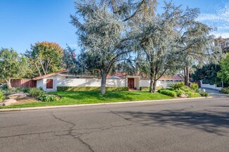6198 N Lafayette Ave, Fresno, CA 93711