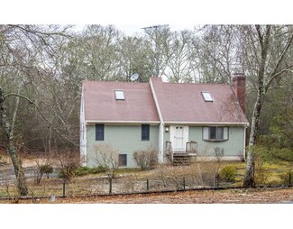 57 Clay Pond Rd, Buzzards Bay, MA 02532