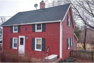 697 Monmouth Rd, Chesterfield, NJ 08515