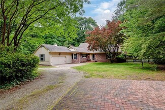 205 Kingswood Dr, Williamsburg, VA 23185