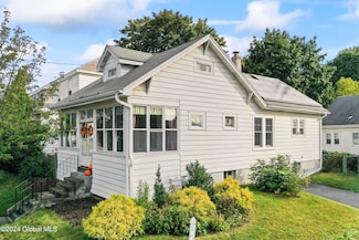 12 S Bertha St, Albany, NY 12209