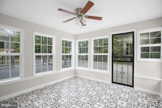 17096 Courtney Rd, Hanover, VA 23069