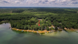 1161 Lagoon St, Lewiston, MI 49756