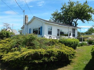 4 & 6 Abner Point Rd, Harpswell, ME 04003