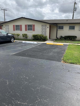 2950 Ashley Dr E Unit E, West Palm Beach, FL 33415