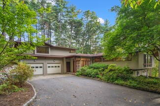 31 None Such Way, Weston, MA 02493
