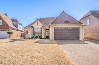 460 Green Willow Cove, Oakland, TN 38060