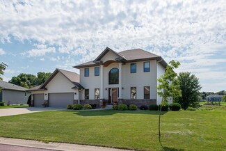 108 Sunburst Cir, Mankato, MN 56001