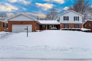 2208 Avinell Dr, Milton, WV 25541