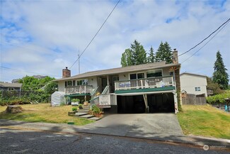 1106 Walnut St, Bremerton, WA 98310