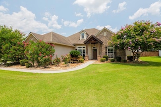 5330 Forest Glen Cir, Valdosta, GA 31602