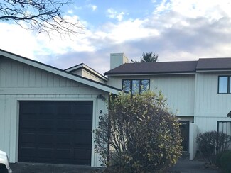 204 W Bryant Circle Dr Unit 2, Princeton, IL 61356