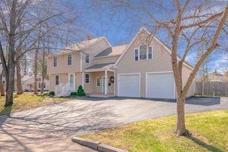 34 Frances St, Portland, ME 04102