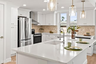 115 9th Ave S Unit 201, Jacksonville Beach, FL 32250