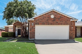 1121 Wabash Ct, Saginaw, TX 76131