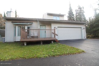 9201 Main Tree Dr, Anchorage, AK 99507