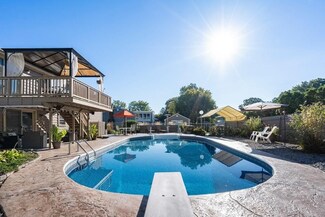 113 Lucy Ln, Somerset, MA 02726