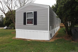 107 Starling Dr, Gastonia, NC 28056