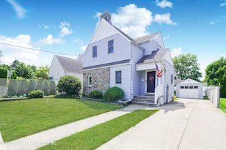 624 Davis Ave, Staten Island, NY 10310