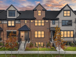 668 Maple St, Plymouth, MI 48170