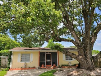 1032 Sunrise Ct, Lakeland, FL 33801