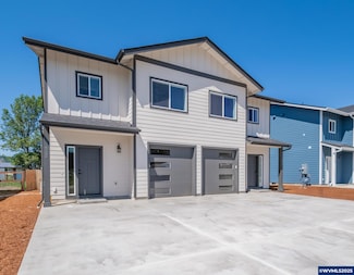 4534 Live Oak St, Sweet Home, OR 97386