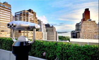 88 Greenwich St Unit 317, New York, NY 10006