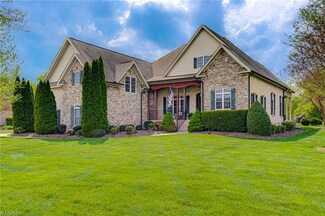 5625 Cape Fox Dr, Oak Ridge, NC 27310