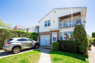 552 E Walnut St Unit Upper, Long Beach, NY 11561