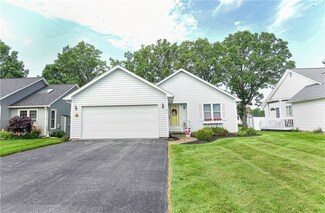 61 Olivia Cir, Rochester, NY 14626