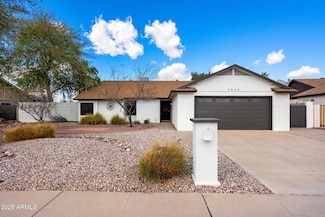 1002 E Grandview Rd, Phoenix, AZ 85022