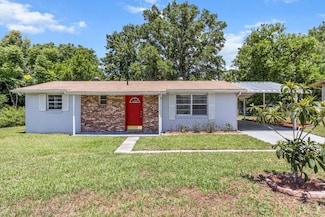 1817 W Gardenia Dr, Citrus Springs, FL 34434