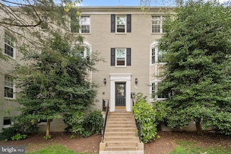 820 S Arlington Mill Dr Unit 3201, Arlington, VA 22204