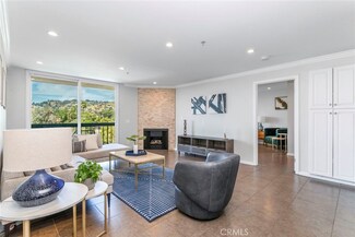 7320 Hawthorn Ave Unit 304, Los Angeles, CA 90046