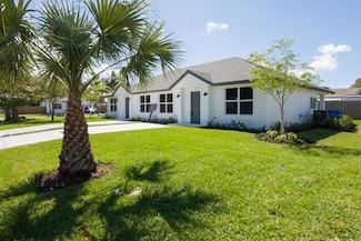 195 4th St S Unit 2, Lantana, FL 33462
