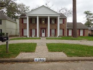 1502 Big Horn Dr, Houston, TX 77090