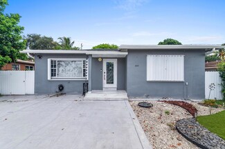 853 NW 74th St, Miami, FL 33150