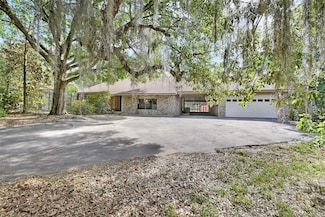 5265 Myakka Rd, de Leon Springs, FL 32130