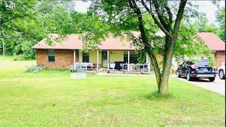 920 N Woodview Dr, Skiatook, OK 74070