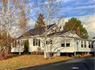 37 Center St, Fort Fairfield, ME 04742