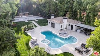 4261 Temma Ct, Calabasas, CA 91302