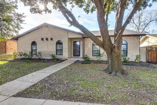 10826 Wallbrook Dr, Dallas, TX 75238