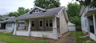 1232 Benton St, Rockford, IL 61107