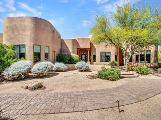 44621 N 10th St, New River, AZ 85087